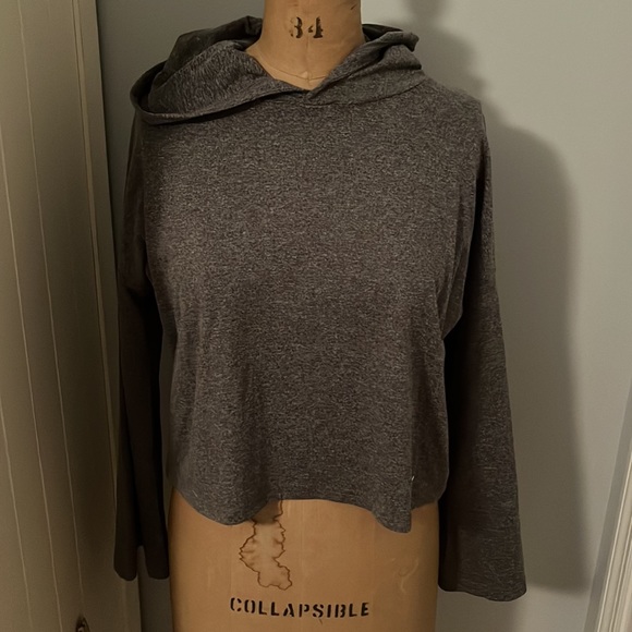 Roxy Behind The Sun Long Sleeve Hooded Cropped Sports Top - Picture 5 of 5